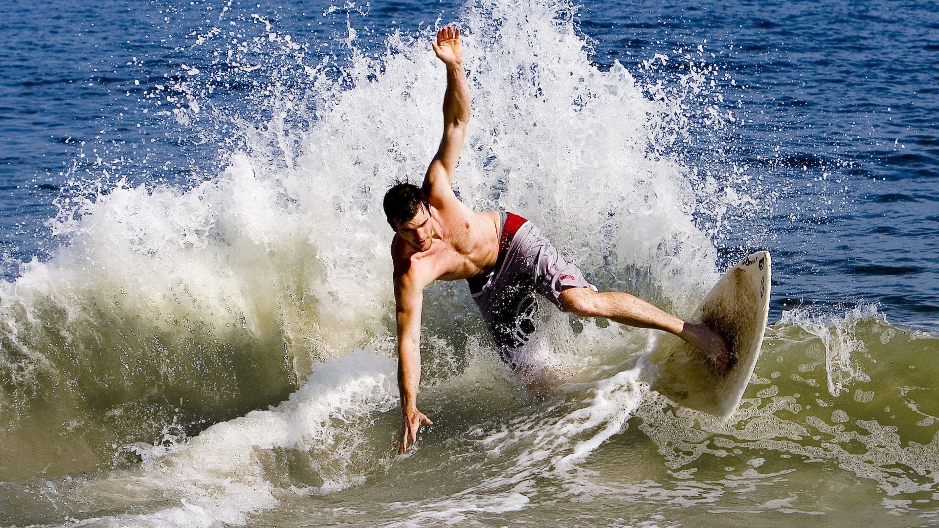 kaiyun体育综合-库里远投手感爆棚勇士反超关键时刻，库里35分勇士惜败开拓