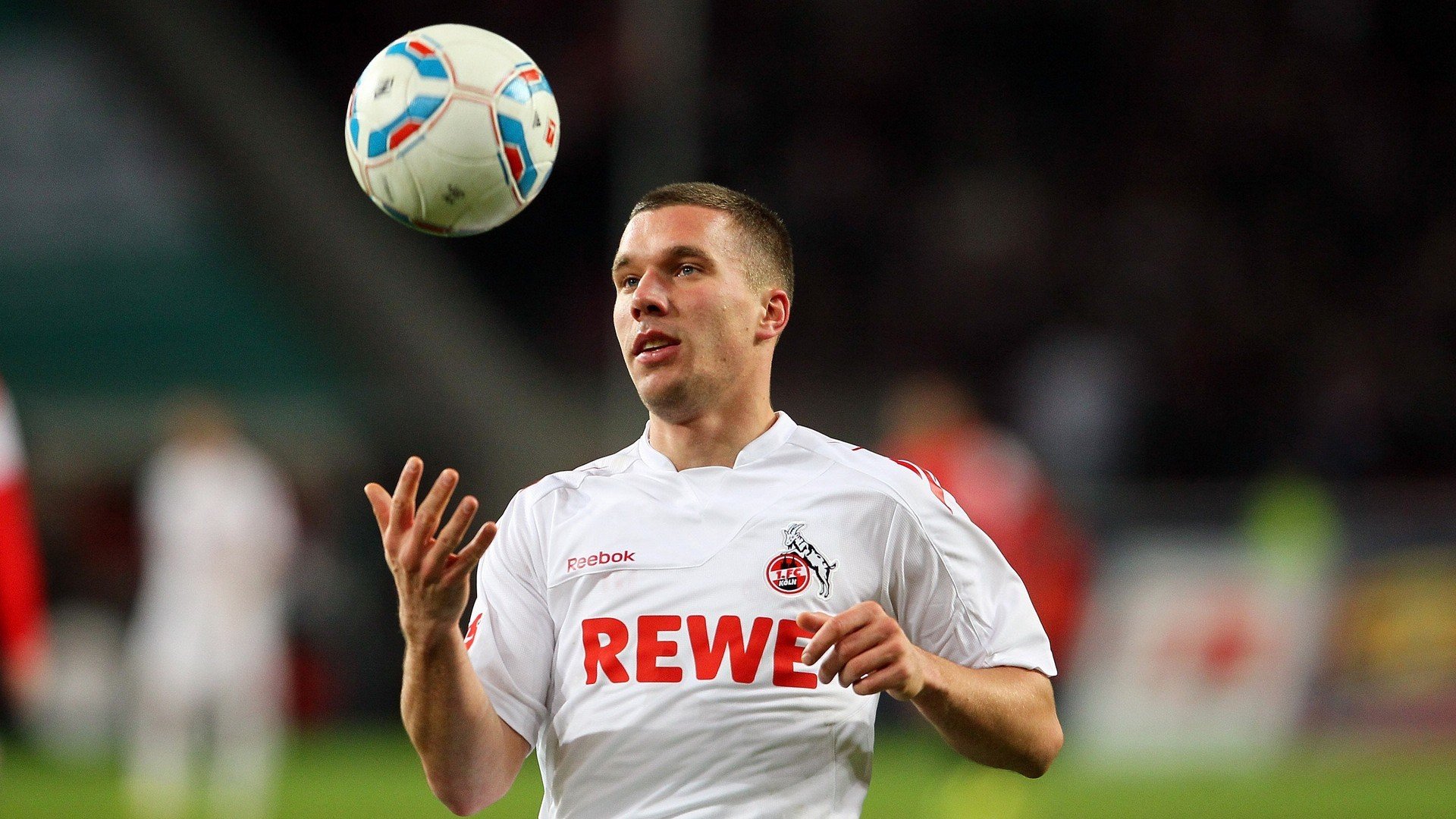 【炸裂】塞内加尔球员雪地爆射破门，场面燃爆全场！，塞内加尔的球员